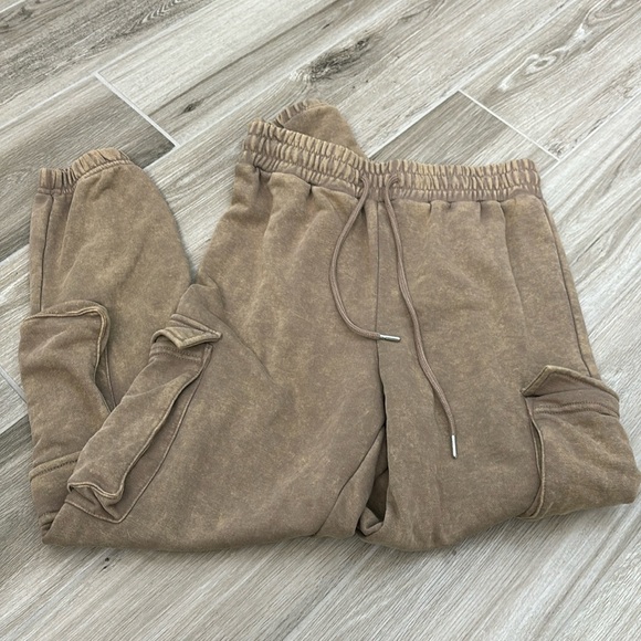 forever 21 cargo sweatpants brown size small - Picture 1 of 2